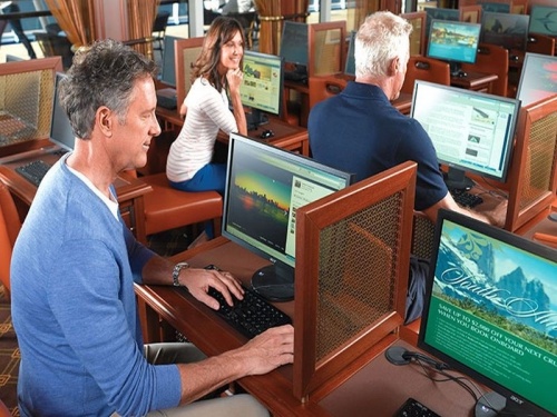 Интернет-кафе