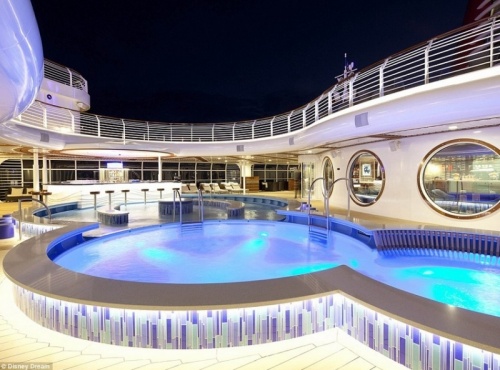 Бассейн Quiet Cove Pool