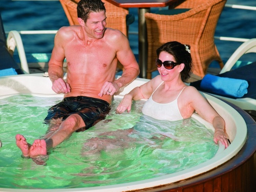 Бассейн и джакузи