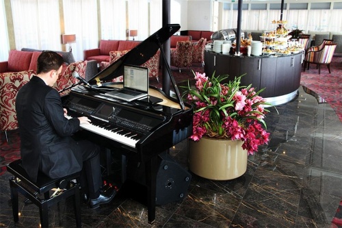 Основной Лондж и бар