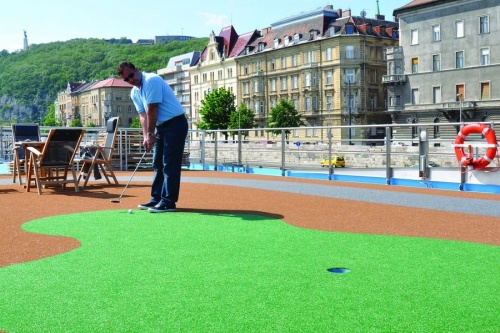 Площадка для игры в гольф