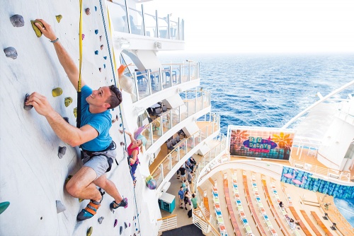 Стена для скалолазания