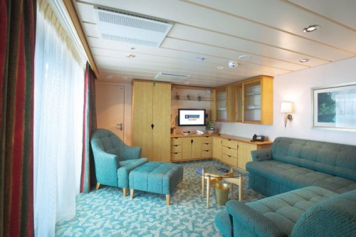 Royal Family сьют (FS)