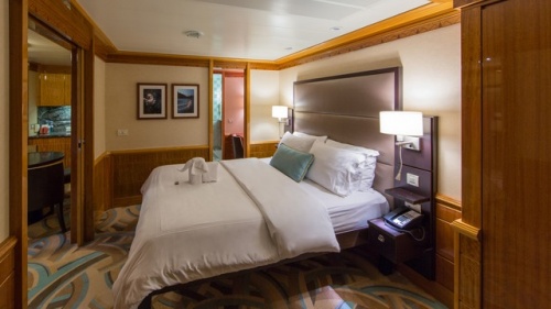 Concierge сьют с балконом (1 спальня) T