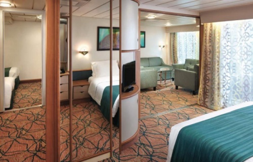 Royal Family сьют (FS)