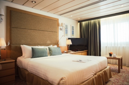 Junior сьют (JS)