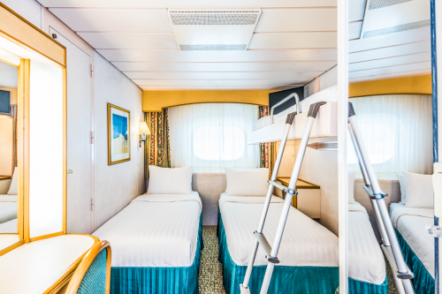 Каюта с окном Family Superior (FC)