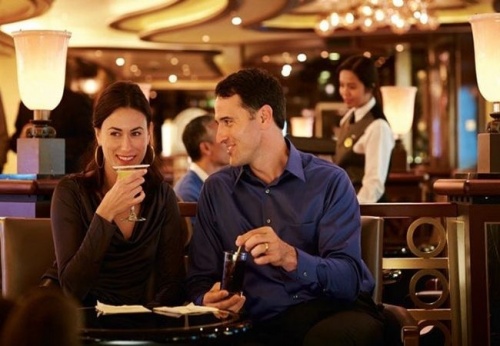 Crooners Lounge & Bar